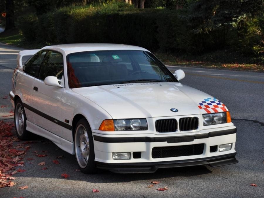  BMW M3 Lightweight 1995 года  (фото 2 из 6)